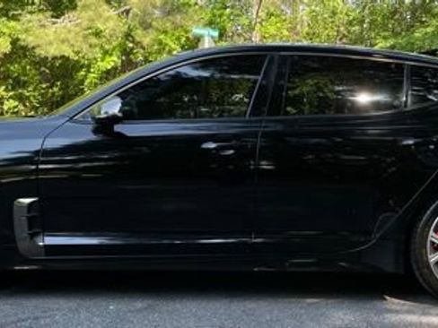 Used 2019 Kia Stinger GT2 AWD/4WD image 4