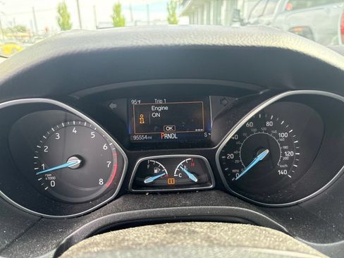 Used 2015 Ford Focus SE FWD image 8