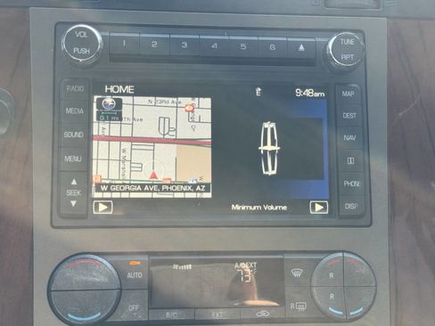 Used 2014 Lincoln Navigator 2WD image 17