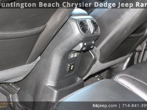 Used 2021 Jeep Wrangler Unlimited Sahara image 42