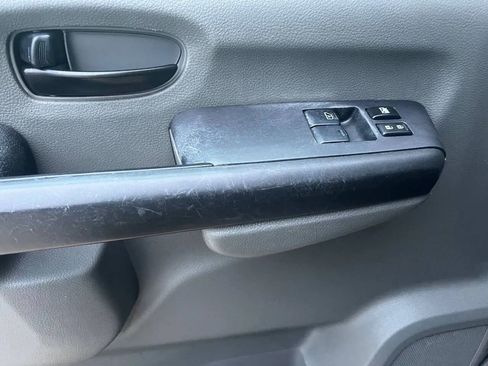 Used 2019 Nissan NV 3500 S image 26