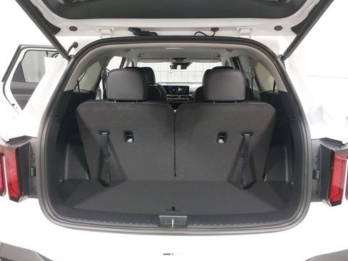 New 2025 Kia Sorento EX image 13