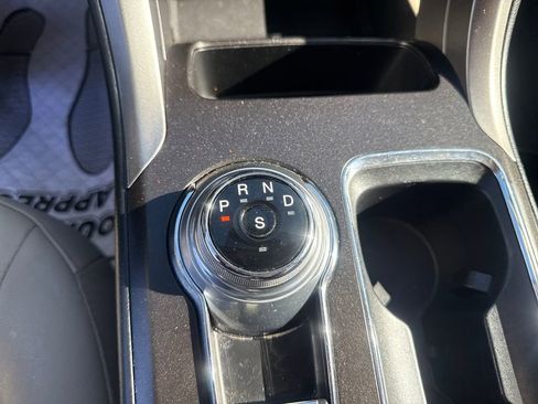 Used 2018 Ford Fusion SE image 23