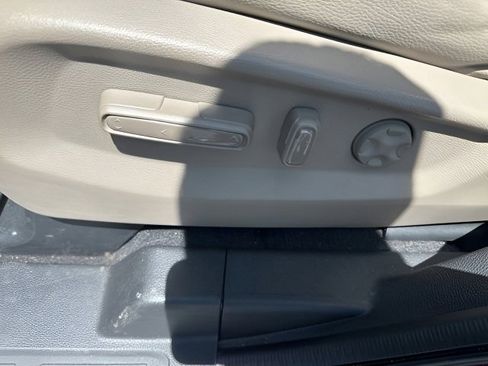 Used 2019 Honda Odyssey EX-L image 16