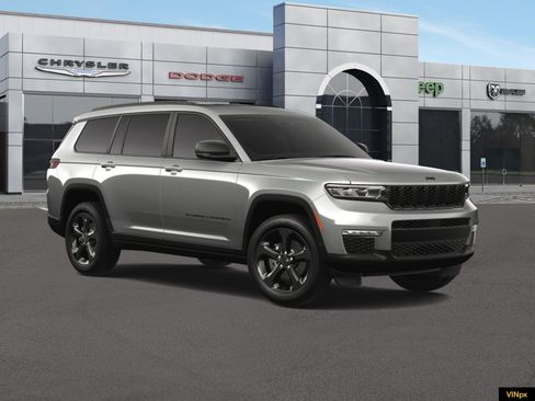 New 2025 Jeep Grand Cherokee L Limited w/ Black Appearance Package image 9