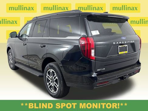 New 2026 Ford Expedition Active RWD image 9