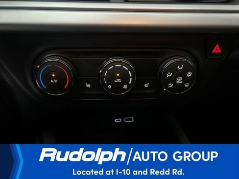 Used 2025 Chevrolet Trax RS image 23