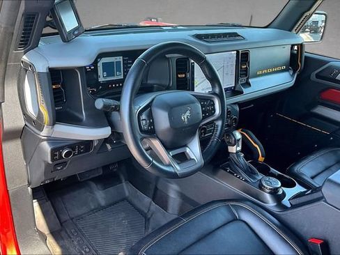 Used 2023 Ford Bronco Badlands AWD/4WD image 10