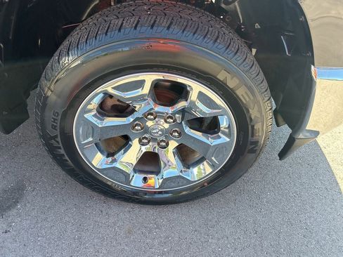 Used 2022 RAM 1500 Big Horn AWD/4WD image 27