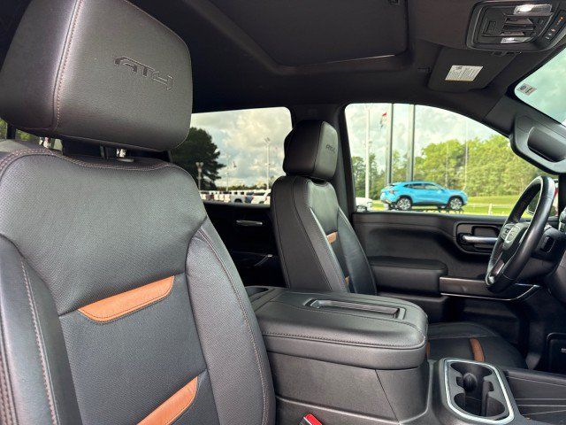 Used 2022 GMC Sierra 1500 AT4 w/ AT4 Premium Package AWD/4WD image 10