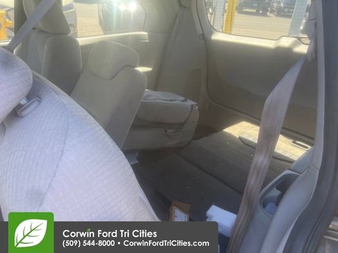 Used 2016 Honda Odyssey SE image 9
