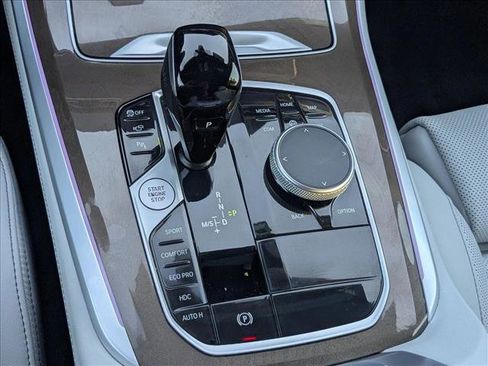 Used 2023 BMW X5 xDrive40i w/ Premium Package image 12