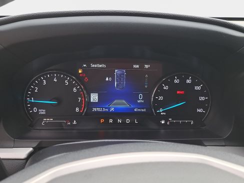 Used 2023 Ford Explorer XLT w/ Equipment Group 202A RWD image 20