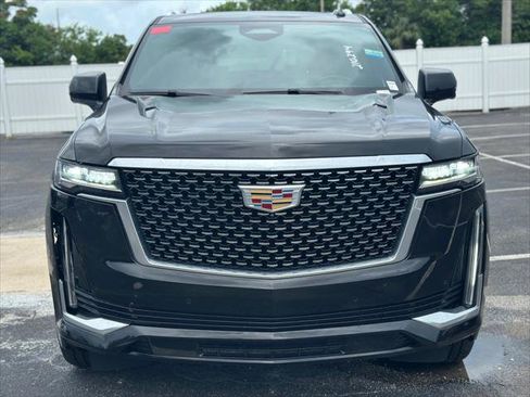 Used 2022 Cadillac Escalade Premium Luxury AWD/4WD image 3