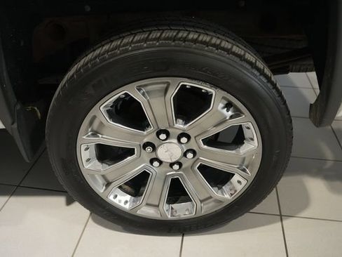Used 2016 GMC Sierra 1500 Denali w/ Denali Ultimate Package AWD/4WD image 10