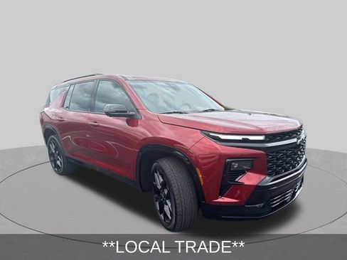 Used 2024 Chevrolet Traverse RS w/ LPO, Floor Liner Package AWD/4WD image 3