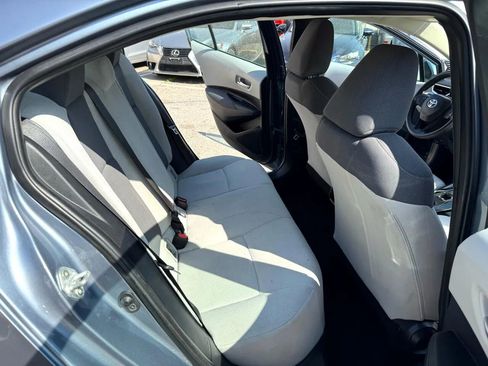 Used 2021 Toyota Corolla L image 32
