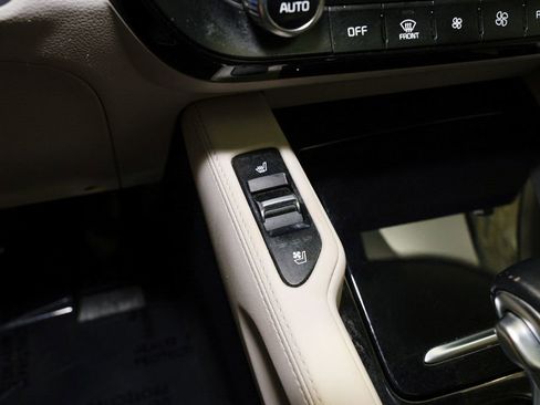 Used 2020 Kia Telluride EX FWD image 18