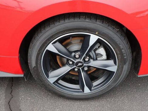 Used 2021 Ford Mustang Coupe image 14