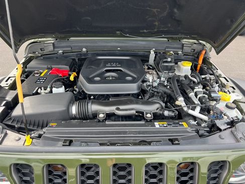 Used 2023 Jeep Wrangler Unlimited Rubicon 4xe image 10