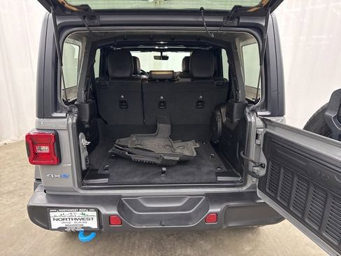 Used 2023 Jeep Wrangler Unlimited Sahara w/ Cold Weather Group image 28