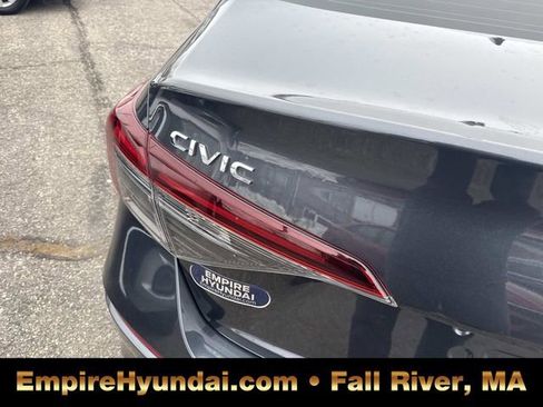 Used 2025 Honda Civic Sport image 5