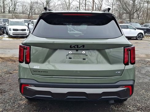 Certified 2025 Kia Sorento SX image 5