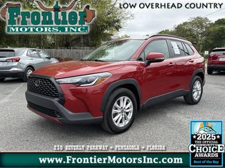 Used 2022 Toyota Corolla Cross LE FWD video 1