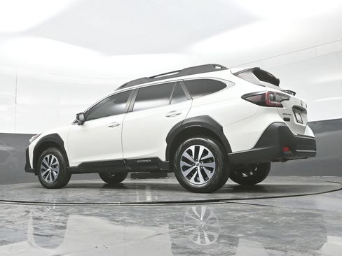 Used 2023 Subaru Outback Premium w/ Popular Package #1 AWD/4WD image 23
