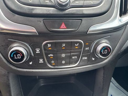 Used 2021 Chevrolet Equinox LT AWD/4WD image 15