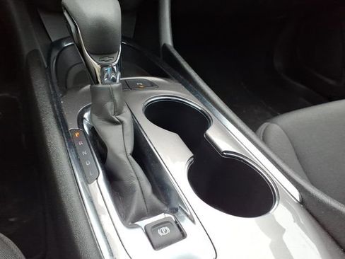 Used 2024 Chevrolet Malibu LT image 21