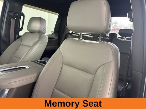 Used 2022 GMC Sierra 1500 SLT w/ SLT Convenience Package image 13