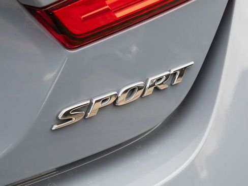 Used 2021 Honda Accord Sport image 9