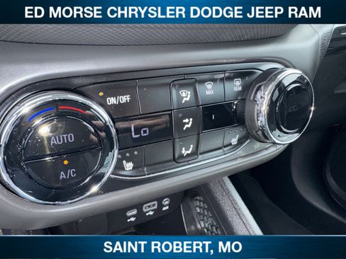 Used 2021 Chevrolet TrailBlazer LT w/ Convenience Package AWD/4WD image 16