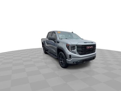 Used 2023 GMC Sierra 1500 Elevation image 2