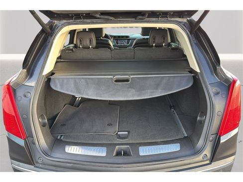 Used 2017 Cadillac XT5 Premium Luxury AWD/4WD image 33