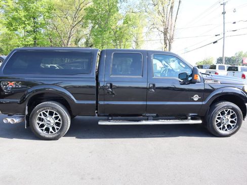 Used 2011 Ford F250 Lariat w/ Lariat Interior Pkg image 4
