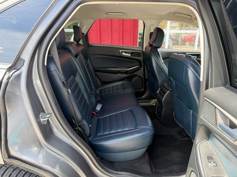 Used 2024 Ford Edge SEL w/ Sport Appearance Package AWD/4WD image 16