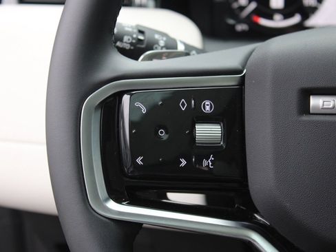 Certified 2025 Land Rover Discovery Sport S image 16