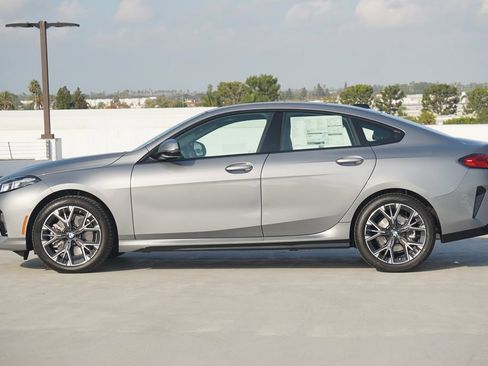 Used 2026 BMW 228i w/ Technology Package FWD image 4