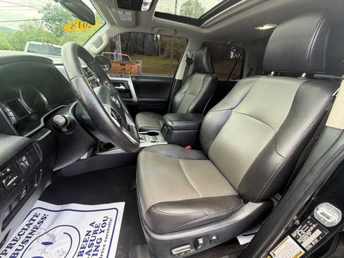 Used 2018 Toyota 4Runner SR5 Premium AWD/4WD image 11