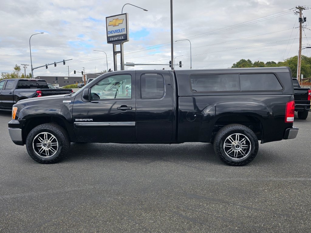 Used 2010 GMC Sierra 1500 SLT w/ All-Terrain Package AWD/4WD image 6