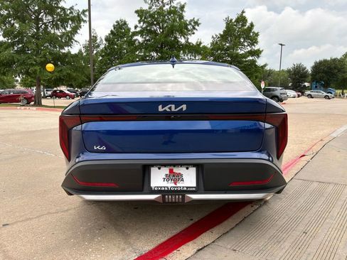 Used 2025 Kia K4 FWD image 7