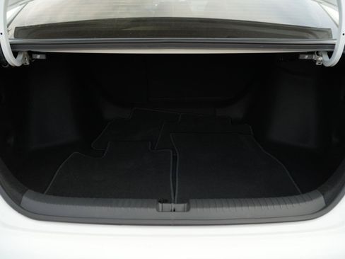 Used 2025 Honda Accord Touring image 8