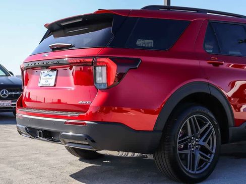 New 2026 Ford Explorer ST-Line AWD/4WD image 9