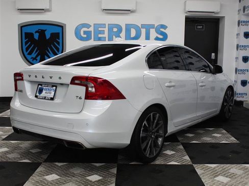 Used 2015 Volvo S60 T6 Platinum FWD image 4
