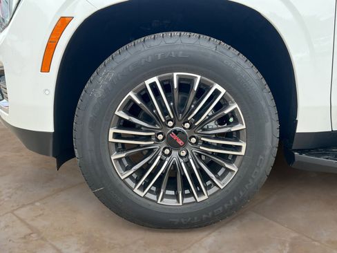 New 2026 GMC Yukon Elevation w/ LPO, Floor Liner Package RWD image 31