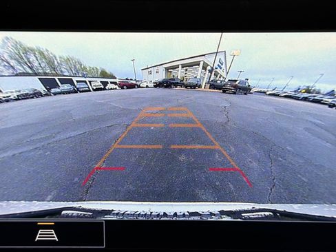 Used 2022 GMC Terrain SLT w/ Infotainment Package II image 30