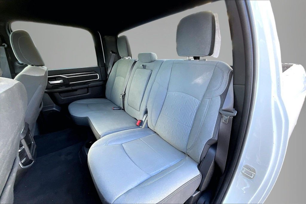 Used 2024 RAM 2500 Big Horn w/ Off Road Package AWD/4WD image 23