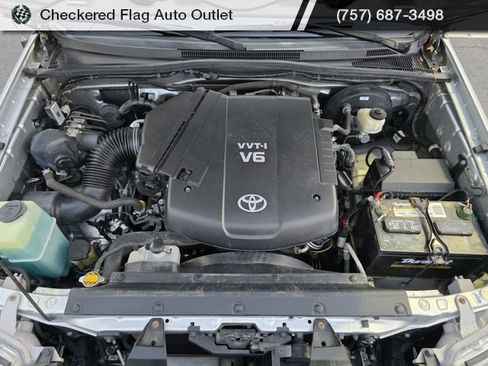 Used 2013 Toyota Tacoma PreRunner image 15